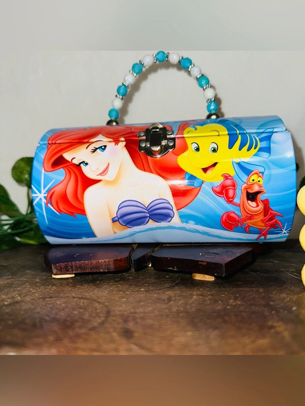 Disney Little Mermaid Ariel Flounder Tin Purse